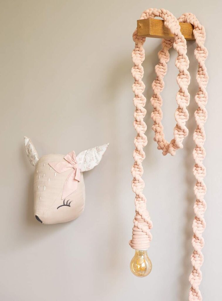 lampa-kinkiet-wiszaca-kolorowa