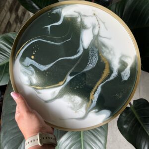 taca-dekoracyjna-z-żywicy